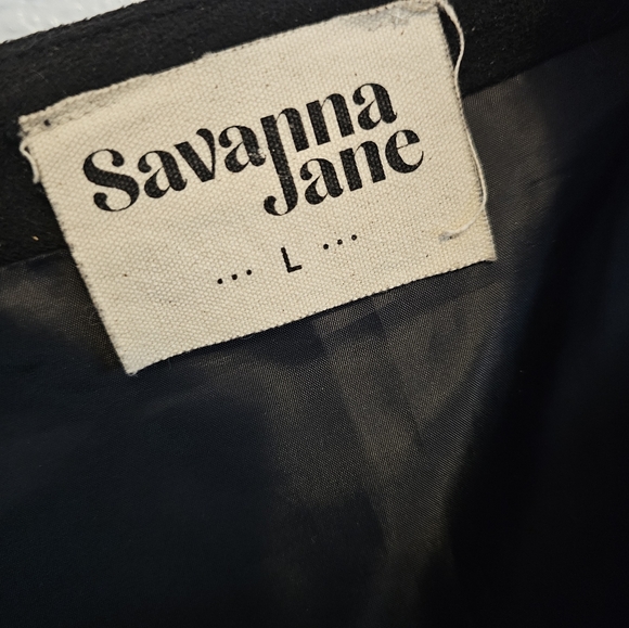 Black embroidered Savanna Jane mini skirt size large. - Picture 3 of 4